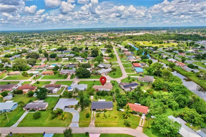 201  Seaton  AVE, Lehigh Acres, FL 33936