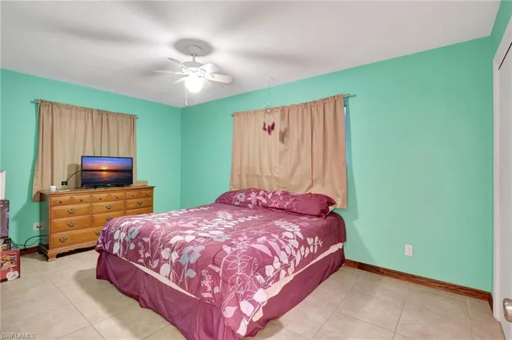 201  Seaton  AVE, Lehigh Acres, FL 33936