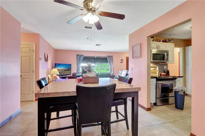 201  Seaton  AVE, Lehigh Acres, FL 33936