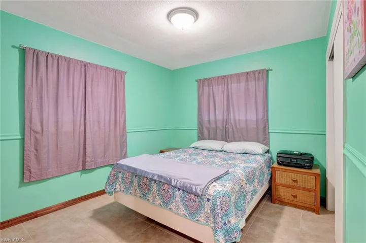 201  Seaton  AVE, Lehigh Acres, FL 33936