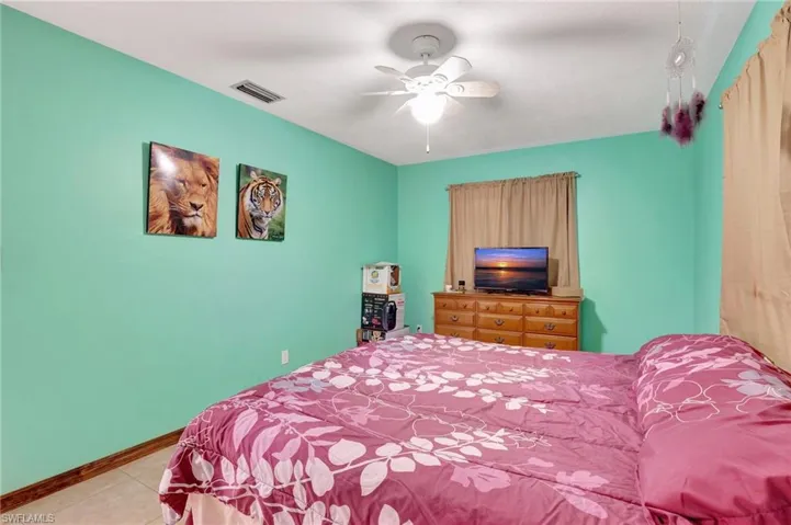 201  Seaton  AVE, Lehigh Acres, FL 33936