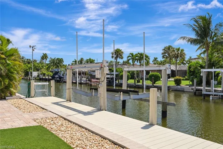 1540 Curlew Ave, Naples, Florida 34102