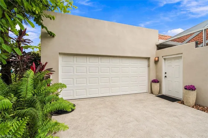 PRIVATE ATTACHED 2-CAR GARAGE