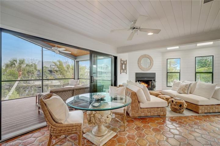 Dinette/Family Room