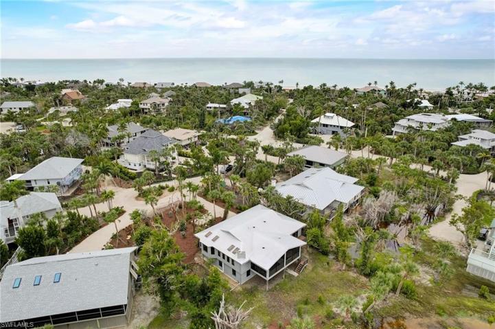 Close to Beach Access