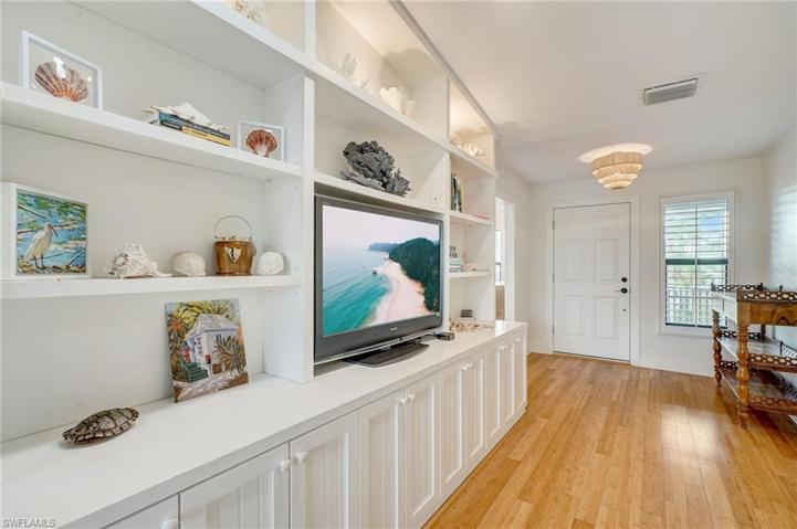 Built-in Cabinets