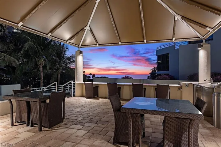4751  Gulf Shore N BLVD, Naples, FL 34103