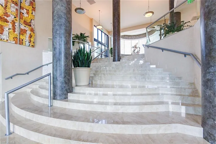 4751  Gulf Shore N BLVD, Naples, FL 34103