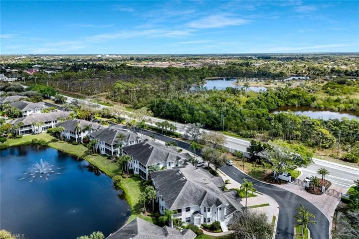 5095  Yacht Harbor  DR, Naples, FL 34112