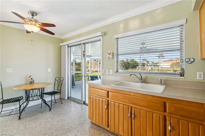 1001 Lucerne Pkwy, Cape Coral Fl 33904