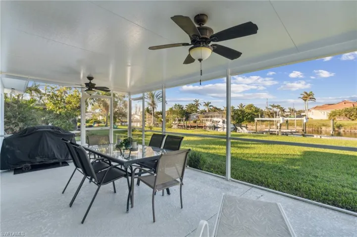 1001 Lucerne Pkwy, Cape Coral Fl 33904