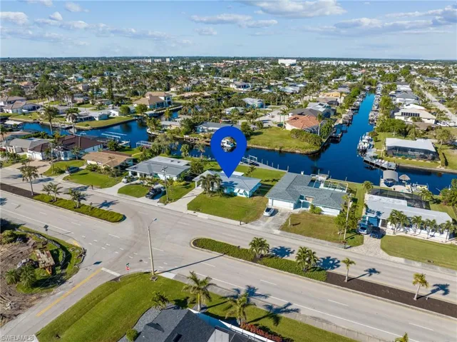 1001 Lucerne Pkwy, Cape Coral Fl 33904
