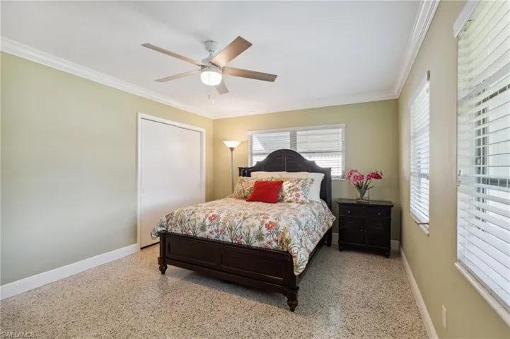 1001 Lucerne Pkwy, Cape Coral Fl 33904