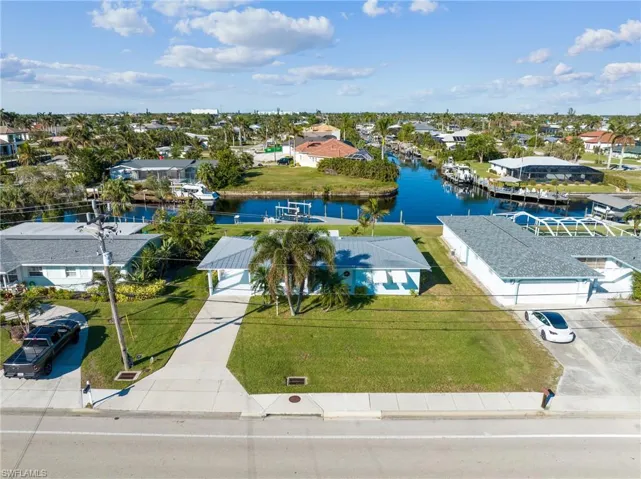 1001 Lucerne Pkwy, Cape Coral Fl 33904