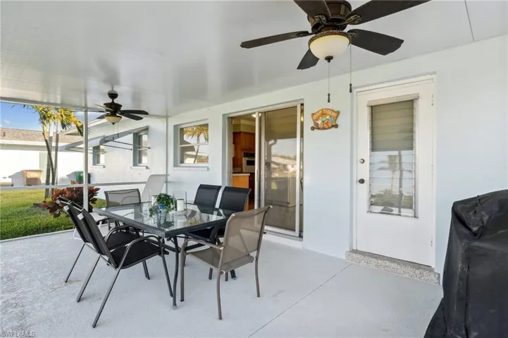 1001 Lucerne Pkwy, Cape Coral Fl 33904