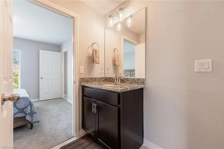 2816 Nw 27th St, Cape Coral, Florida 33993