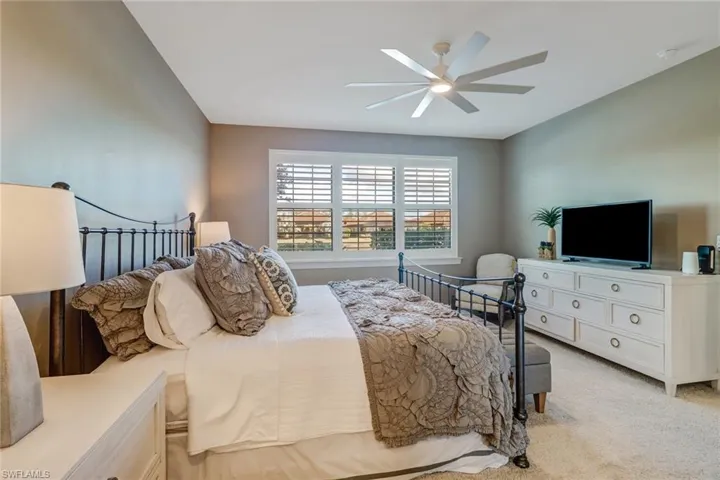 9653 Montelanico Loop 102, Naples, Florida 34119