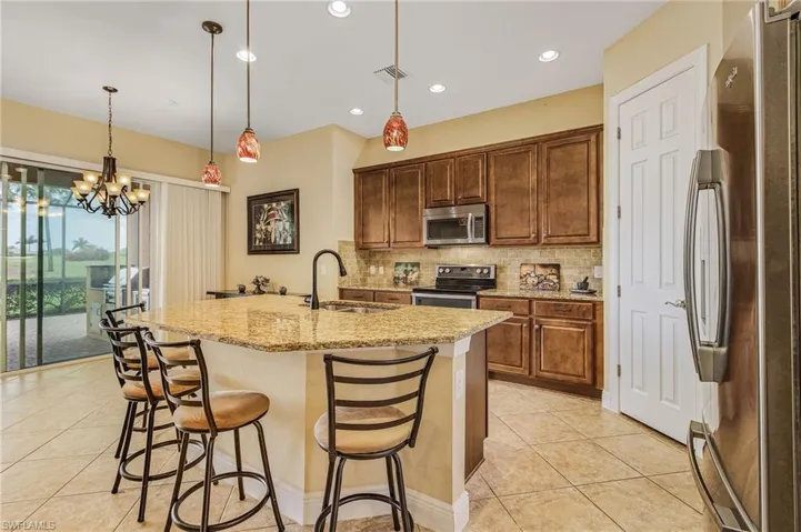 10531  Azzurra  DR, Fort Myers, FL 33913