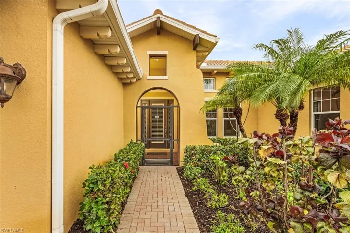 10531  Azzurra  DR, Fort Myers, FL 33913