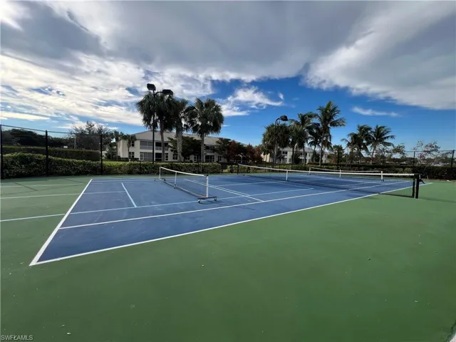 Tennis/Pickle Ball Courts