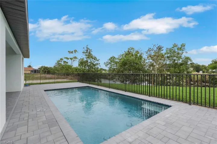 1920 Ne 42nd Ter, Cape Coral, Florida 33909