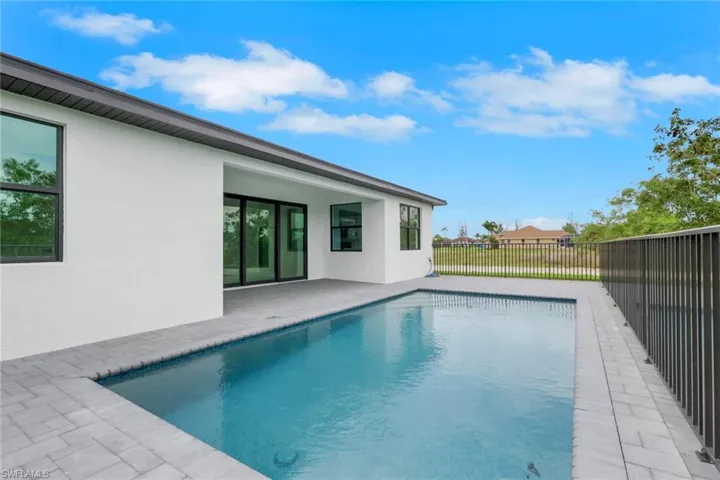 1920 Ne 42nd Ter, Cape Coral, Florida 33909