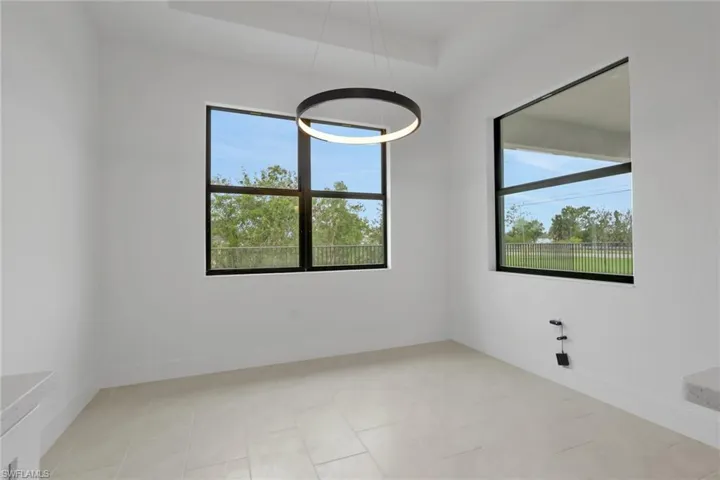 1920 Ne 42nd Ter, Cape Coral, Florida 33909