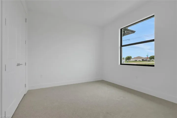 1920 Ne 42nd Ter, Cape Coral, Florida 33909