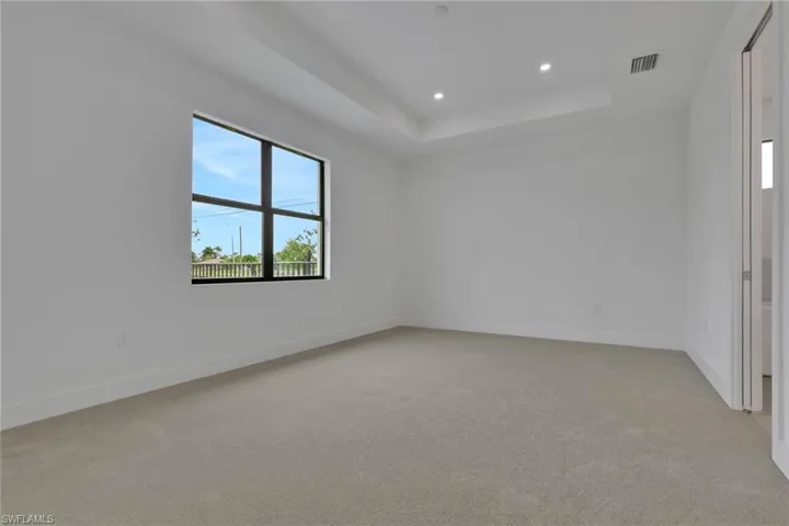 1920 Ne 42nd Ter, Cape Coral, Florida 33909