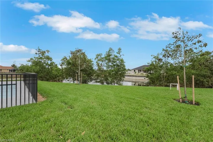 1920 Ne 42nd Ter, Cape Coral, Florida 33909