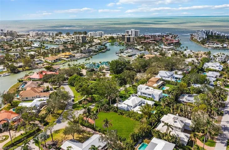 Moorings location west of Crayton Road and across from Bowline Park on lush tree lined streets!