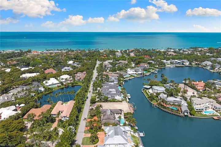 421 21st Ave S, Naples, Florida 34102