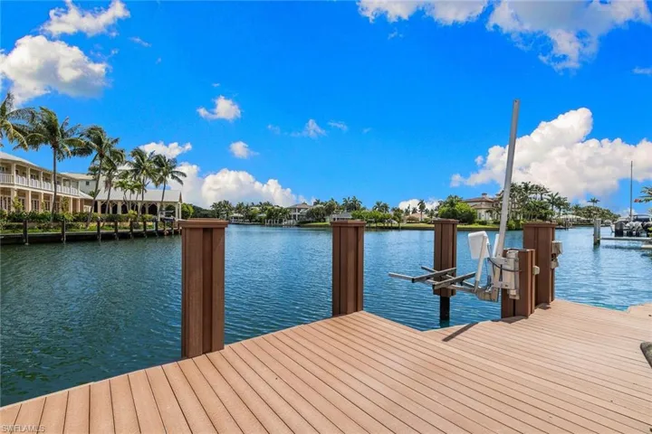 421 21st Ave S, Naples, Florida 34102