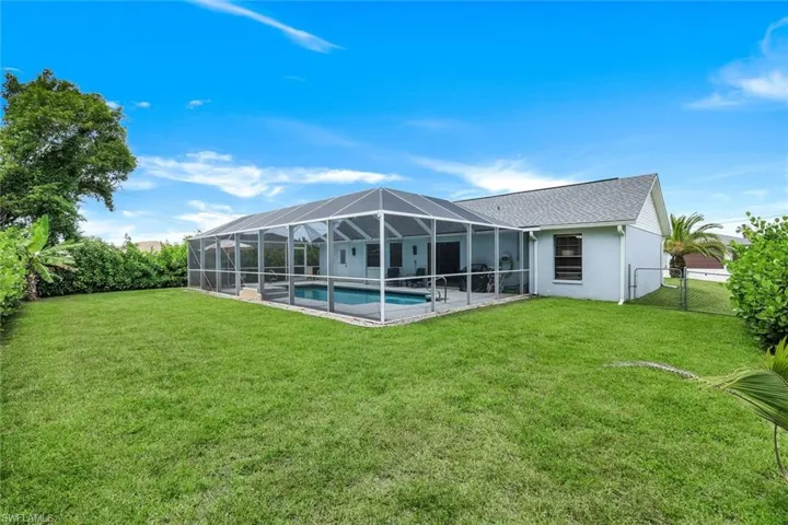 2206 NE 4th  ST, Cape Coral, FL 33909