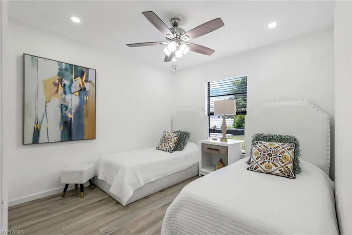 2206 NE 4th  ST, Cape Coral, FL 33909