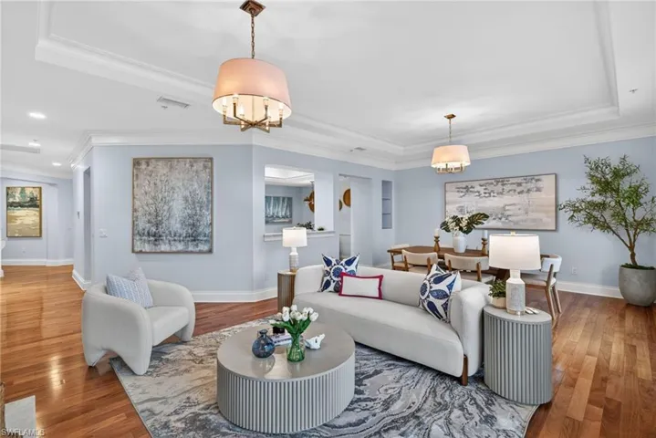 625 5th Ave S 302, Naples, Florida 34102