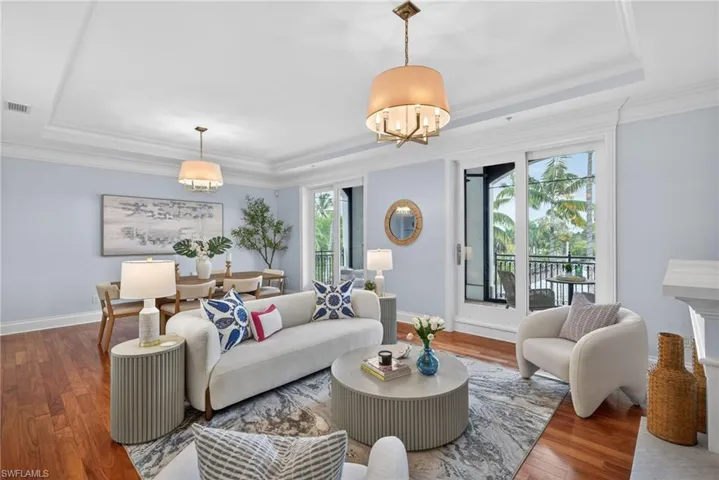 625 5th Ave S 302, Naples, Florida 34102