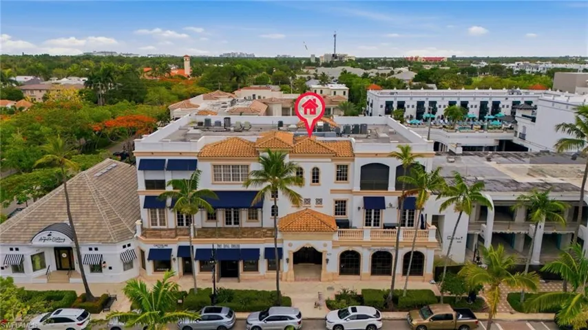 625 5th Ave S 302, Naples, Florida 34102