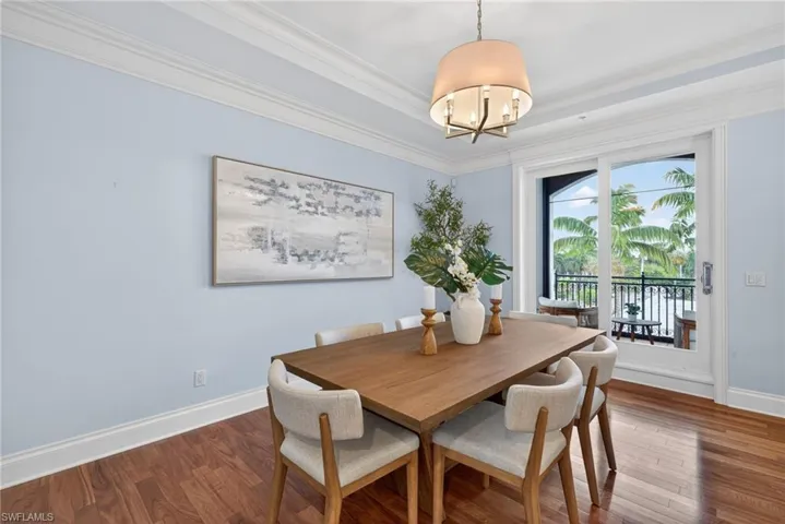 625 5th Ave S 302, Naples, Florida 34102