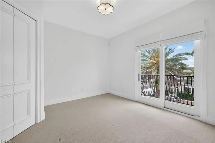 625 5th Ave S 302, Naples, Florida 34102