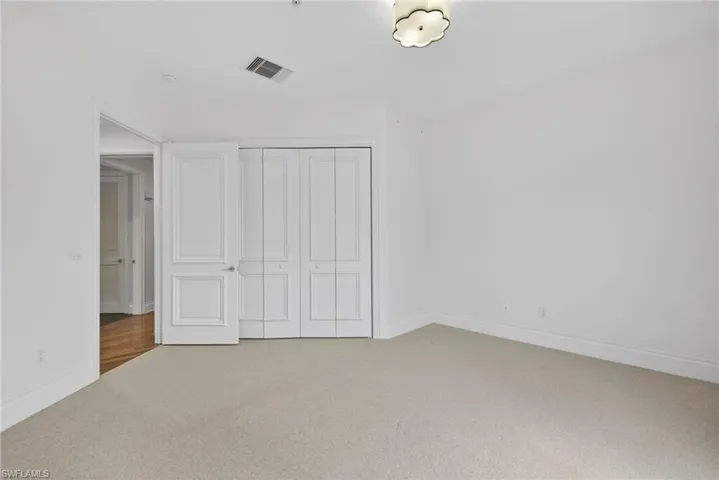 625 5th Ave S 302, Naples, Florida 34102