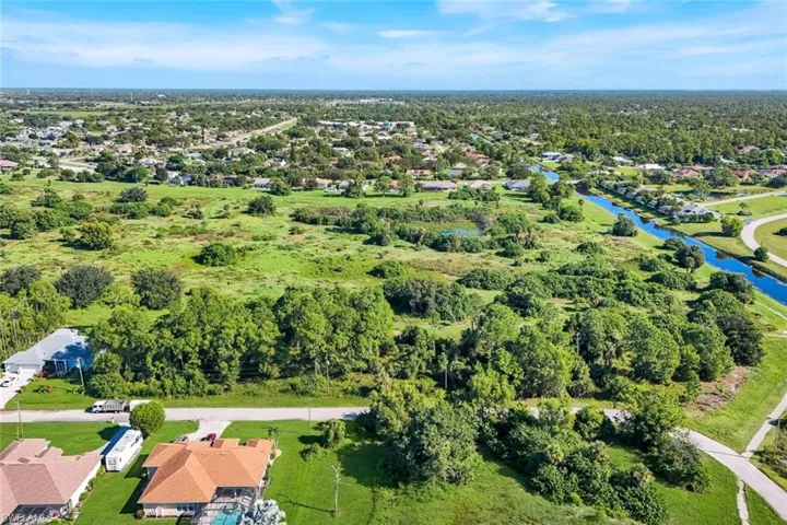 647 Parkdale Blvd, Lehigh Acres, Florida 33974