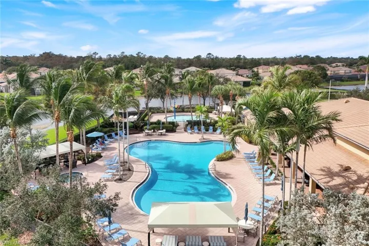 6480  Marbella  DR, Naples, FL 34105