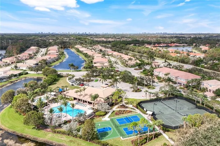 6480  Marbella  DR, Naples, FL 34105