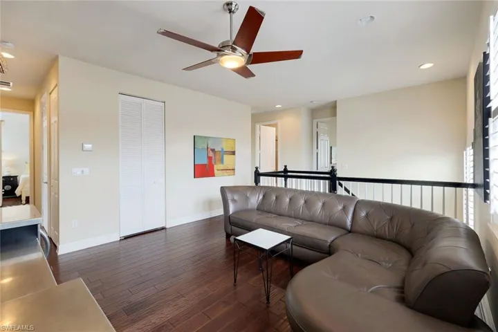 6480  Marbella  DR, Naples, FL 34105