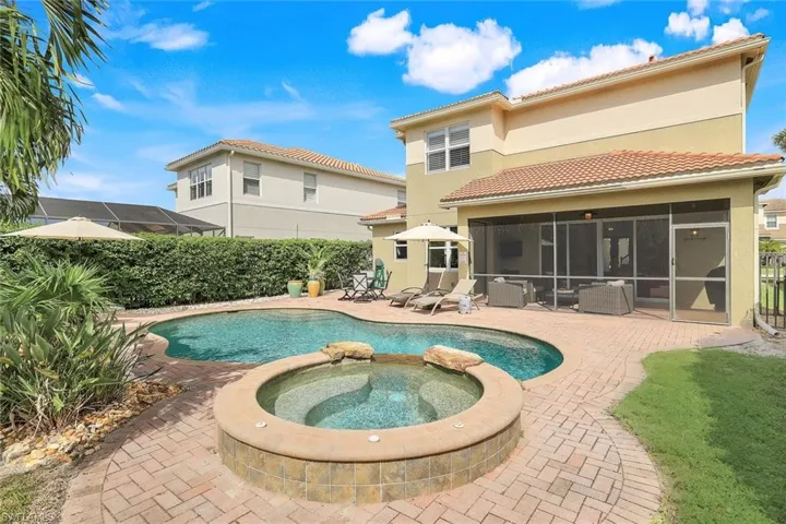 6480  Marbella  DR, Naples, FL 34105