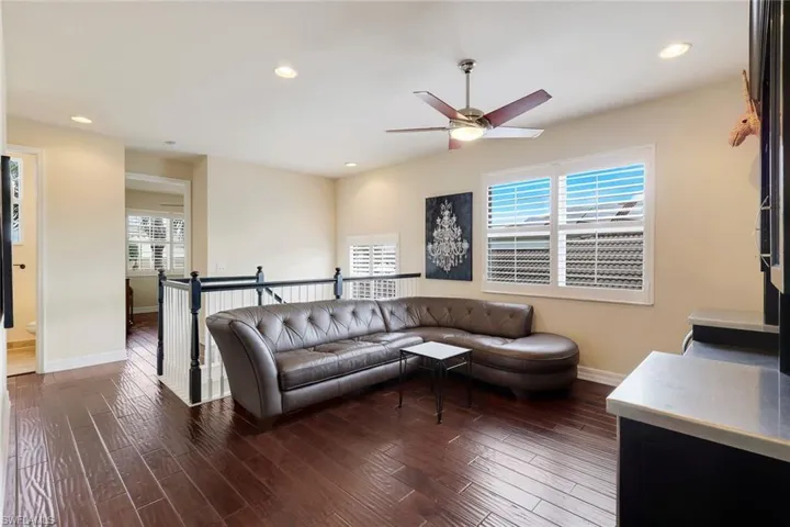 6480  Marbella  DR, Naples, FL 34105