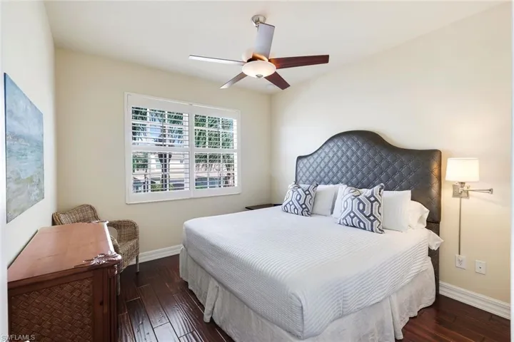 6480  Marbella  DR, Naples, FL 34105