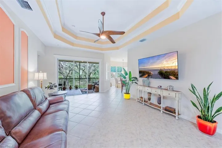 Breakfast area and Lanai view from the Great room.