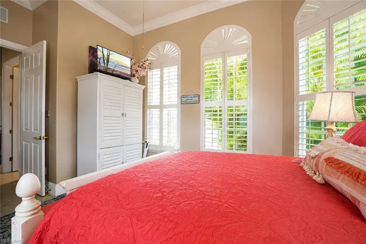 8983  Star Tulip  CT, Naples, FL 34113